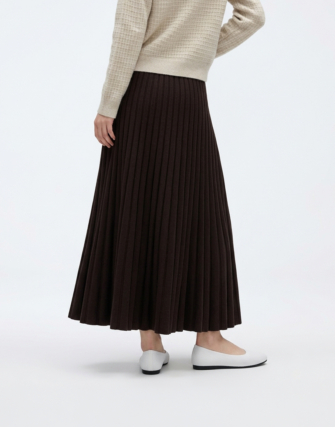 Buttery Soft, Warm & Free Size Nordic Pleated Skirt With Stretchy Waistband