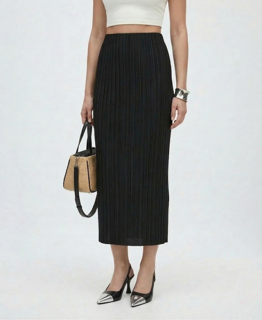 Wrinkle-Free, Cooling & Breathable Arise Skirt With Stretchable Waistline & Pockets