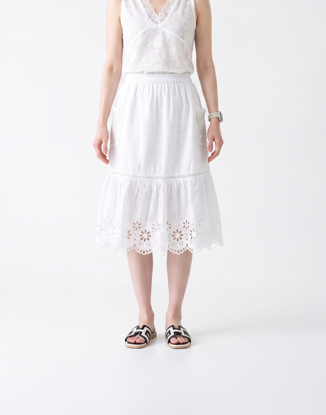 Cooling, Breathable Muse Lace Skirt With Stretchable Waistband & Pockets