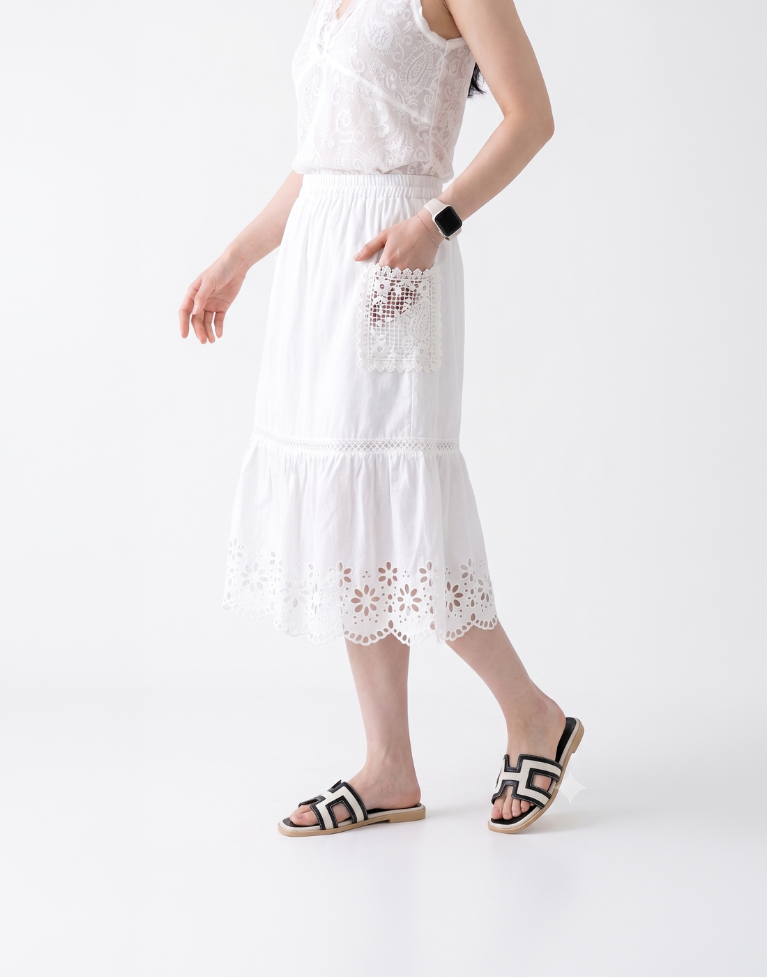 Cooling, Breathable Muse Lace Skirt With Stretchable Waistband & Pockets