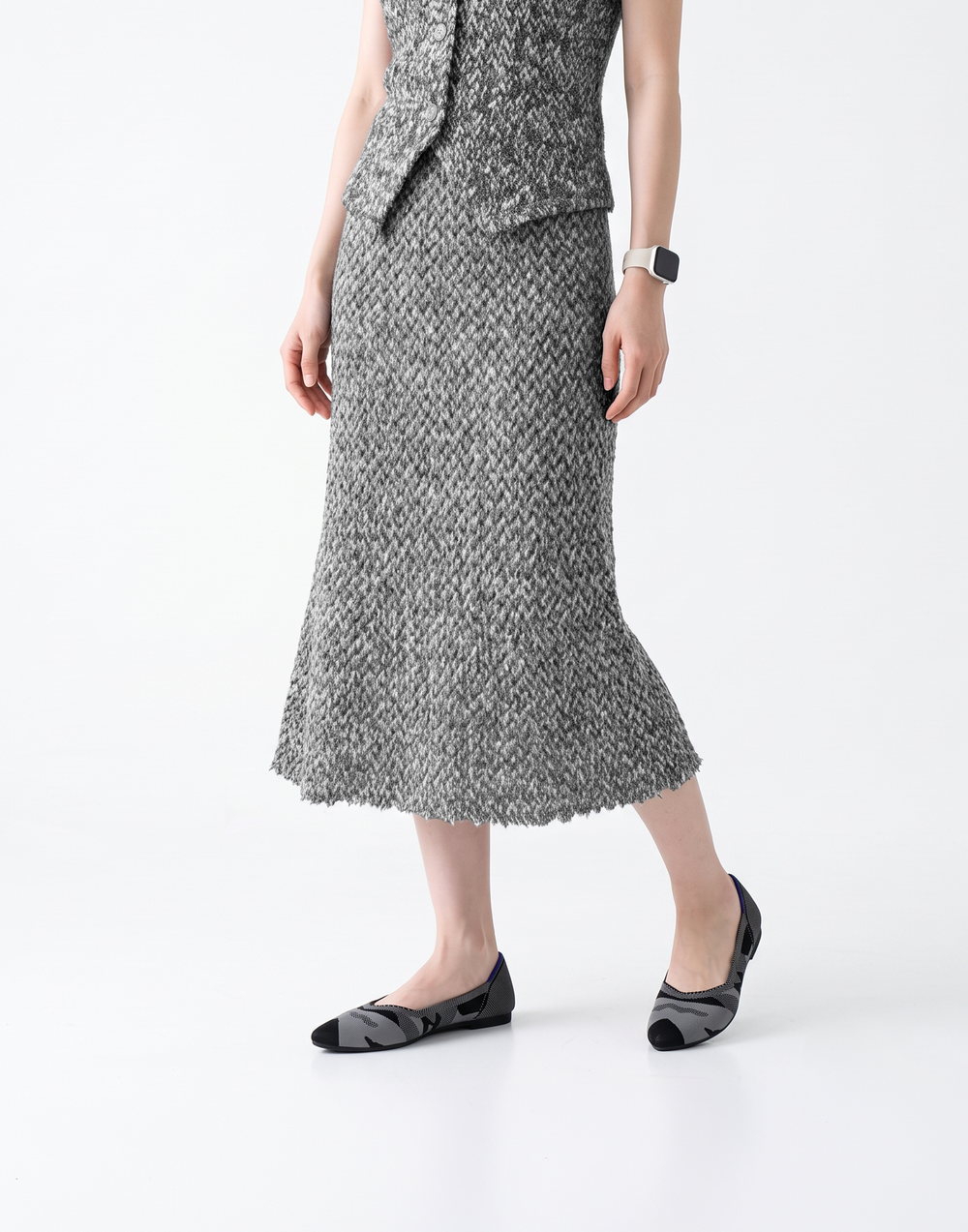 Wrinkle-Free, Cooling & Breathable Free Size Valencia Skirt With Stretchy Waistband