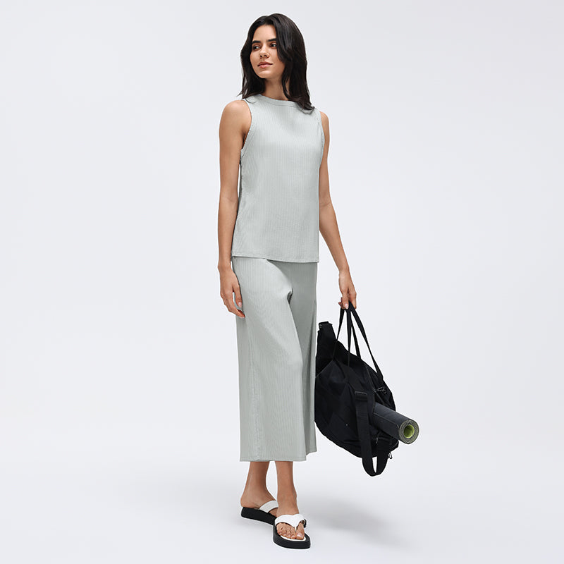 Wrinkle-Free, Cooling & Breathable Sleeveless Air Top