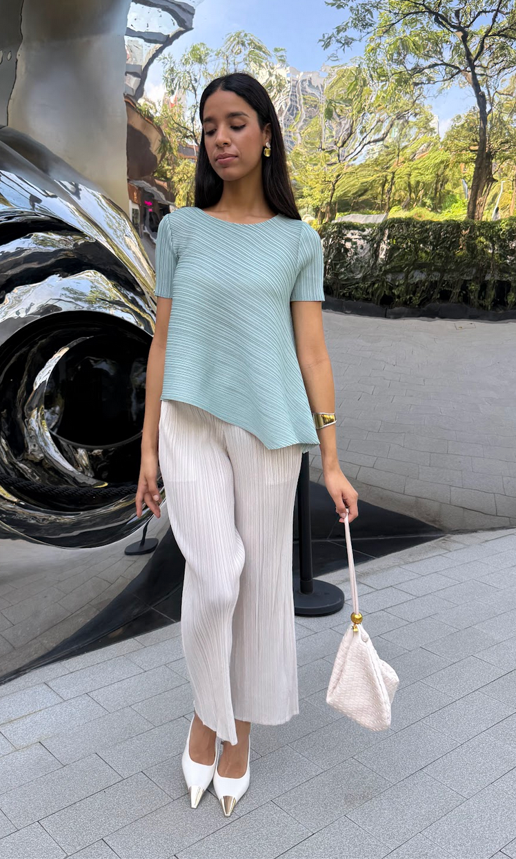 Cooling & Wrinkle-Free Breezy Top With Sleeves