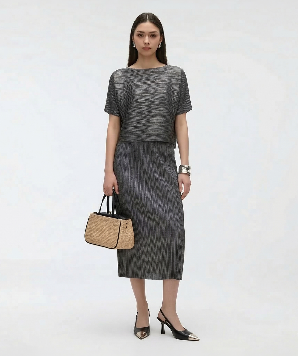 Wrinkle-Free, Cooling & Breathable Elevation Pleated Top