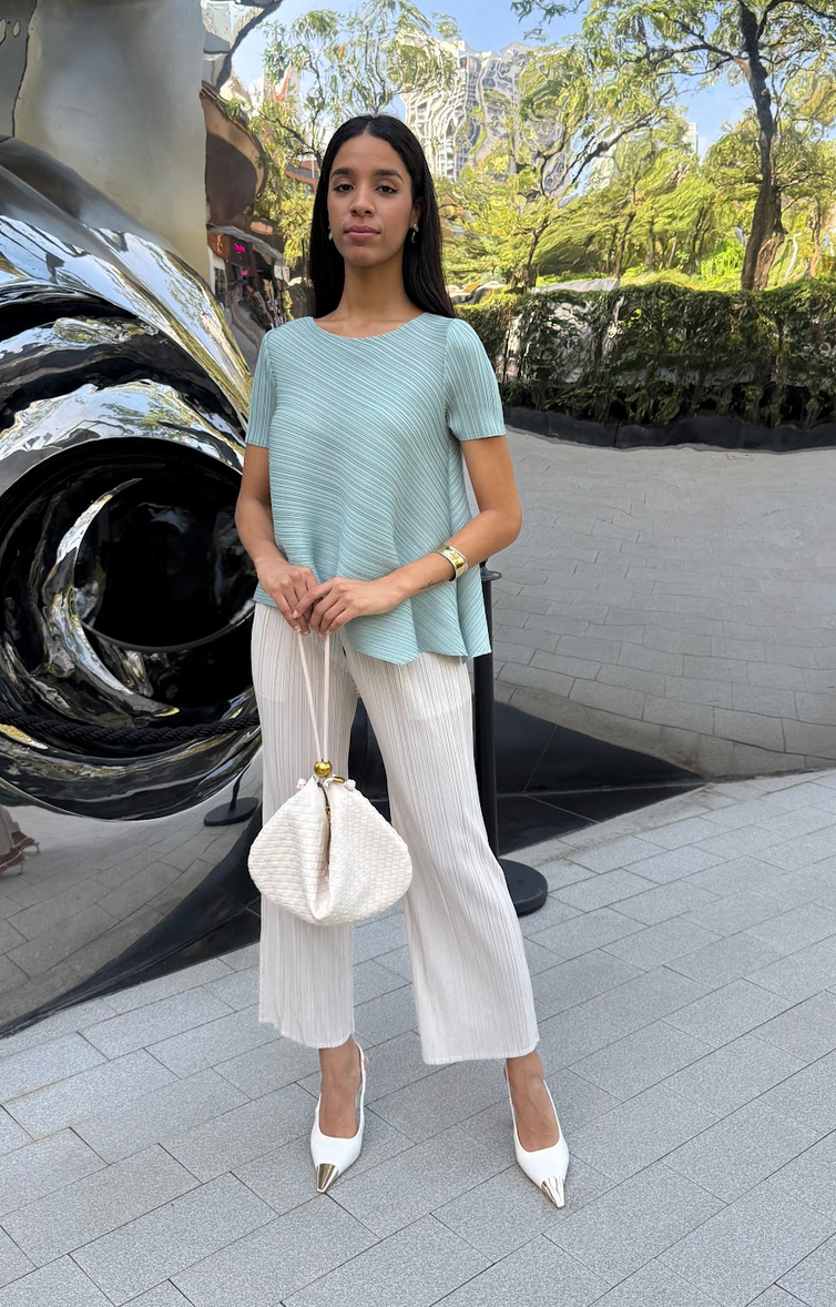 Cooling & Wrinkle-Free Breezy Top With Sleeves