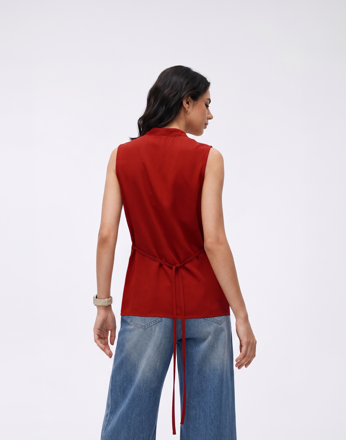 Cooling, Breathable, Wrinkle-Resistent & Tummy Covering Essential Twist Top