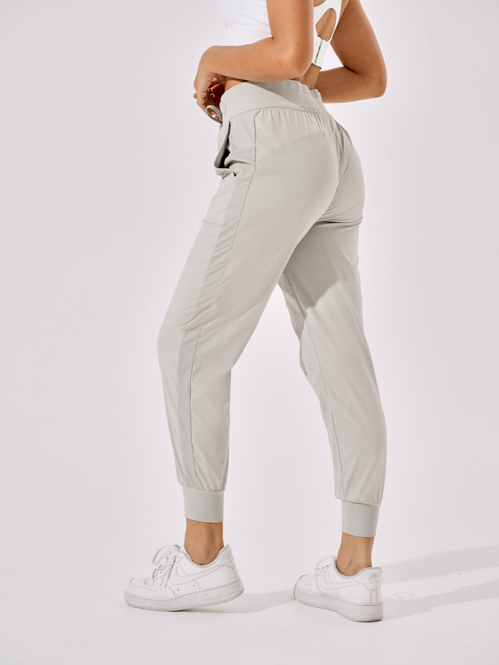 Cooling & Stretchable Weekend Joggers