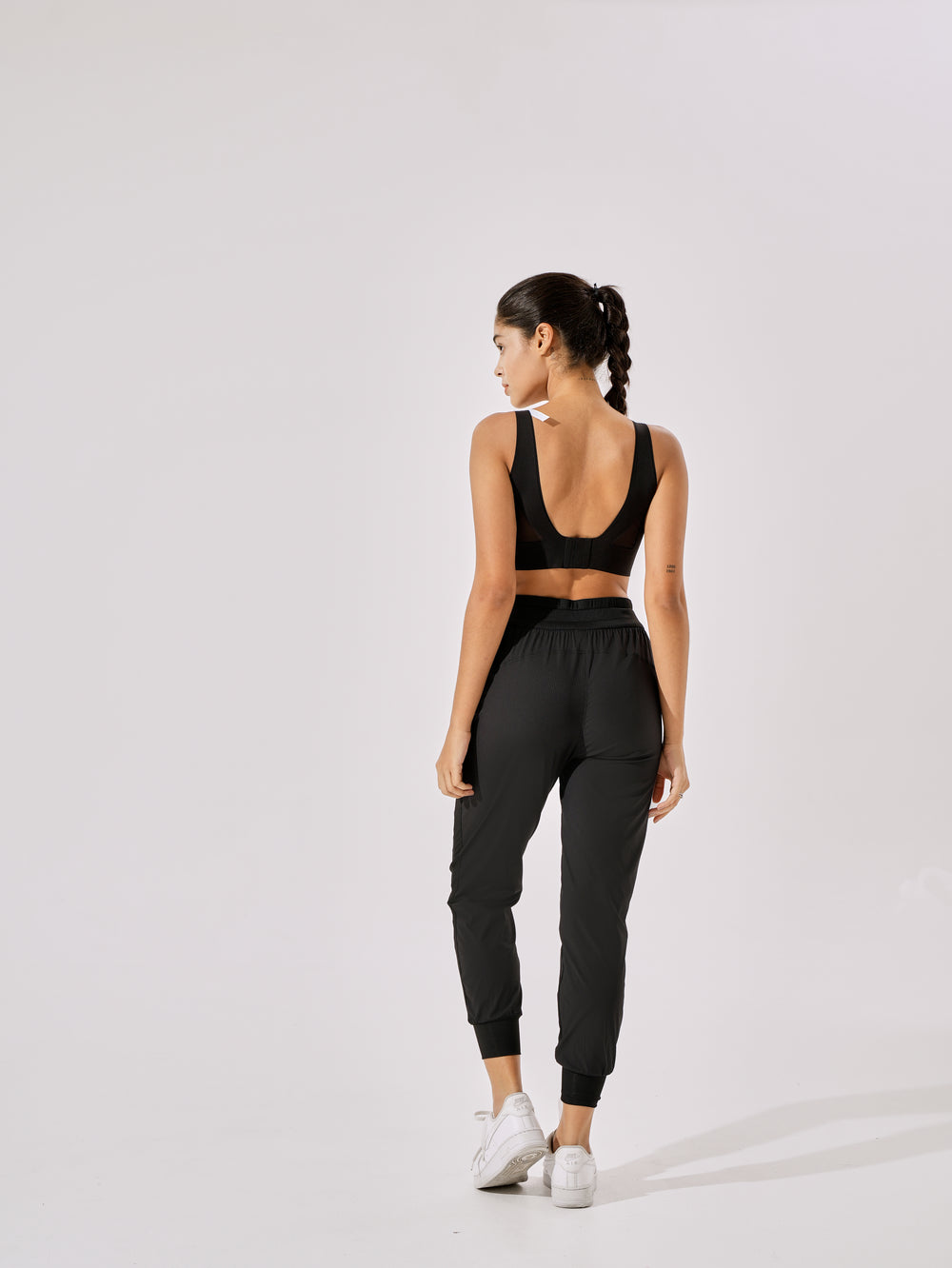 Cooling & Stretchable Weekend Joggers