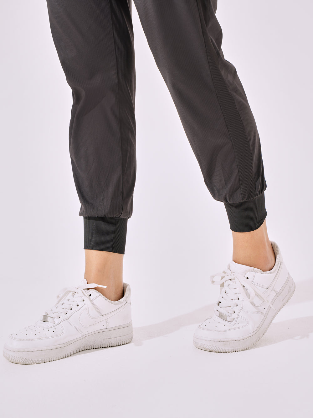 Cooling & Stretchable Weekend Joggers