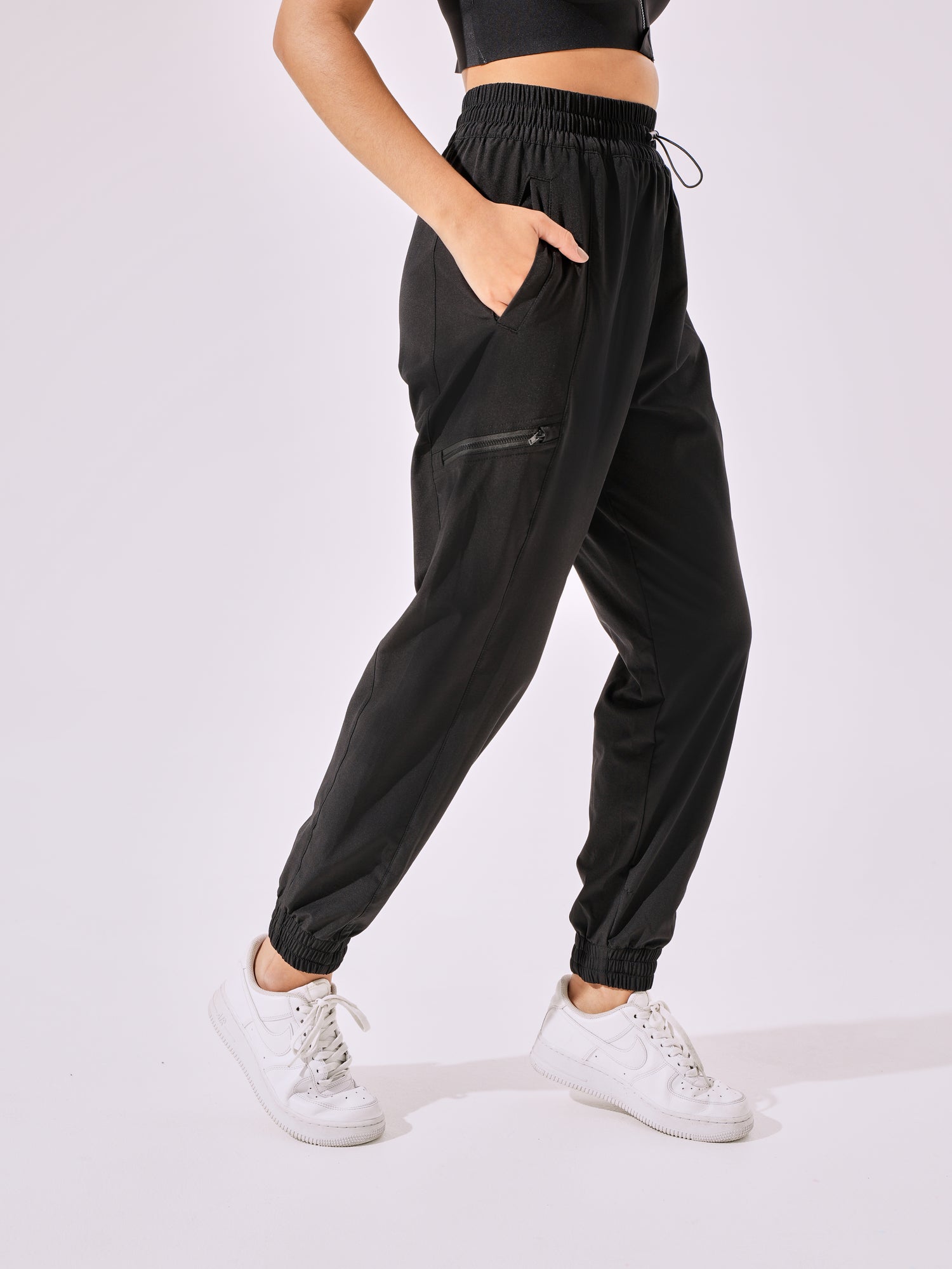 Cooling Anti-Bacterial Explore Joggers With 4 Pockets & Cuffs
